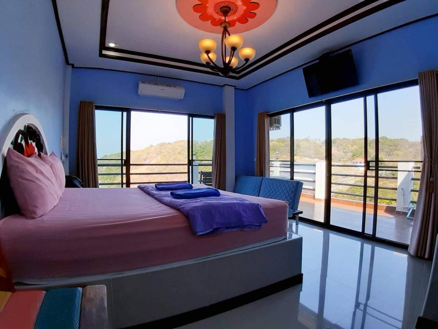 Ocean View Resort - Koh Sichang Bagian luar foto