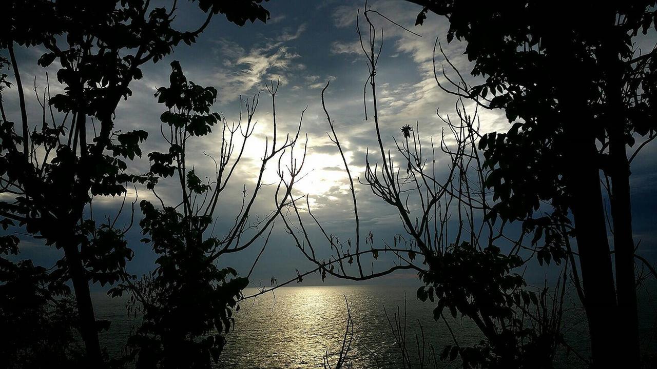 Ocean View Resort - Koh Sichang Bagian luar foto