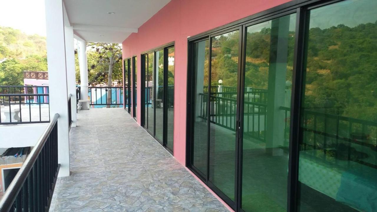 Ocean View Resort - Koh Sichang Bagian luar foto