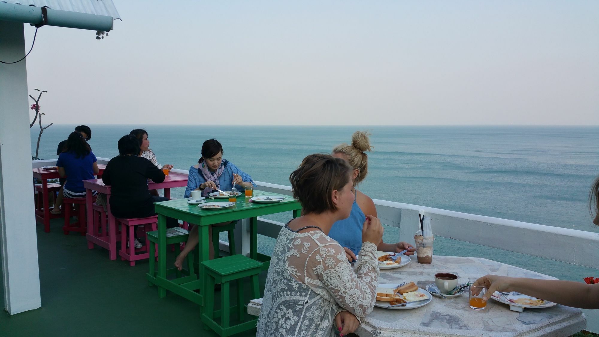 Ocean View Resort - Koh Sichang Bagian luar foto